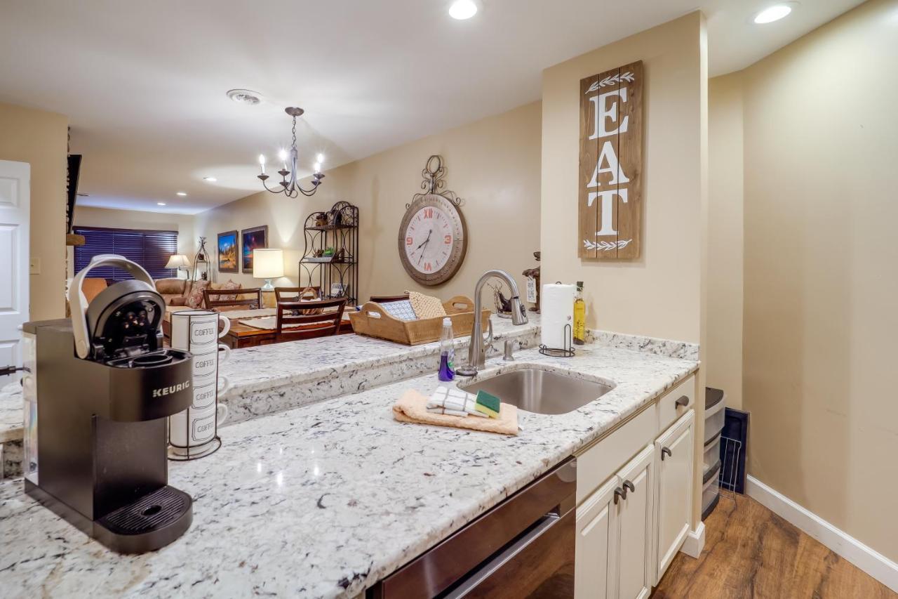 Cozy Banner Elk Condo With Fireplace And Lookout Deck! Eksteriør billede